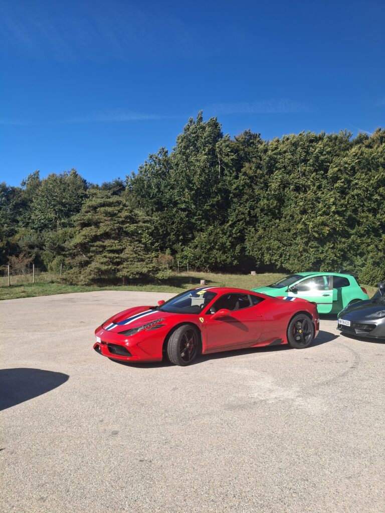 Ferrari - Club automobile en Drôme pour supercars - DriveSupercars Club